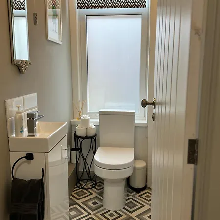 Apartmán 2 Bed Ground Floor Apartment, Sleeps 4 With Free Parking Harrogate