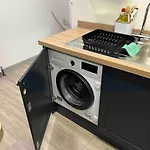 아파트 2 Bed Ground Floor Apartment, Sleeps 4 With Free Parking 해러게이트