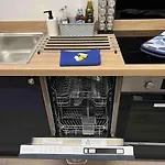 아파트 2 Bed Ground Floor Apartment, Sleeps 4 With Free Parking *
